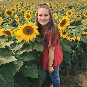 Meet your Posher, Emily